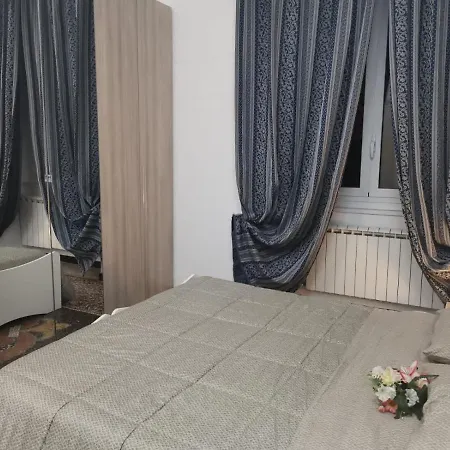 Wow Home - 175 Mq - Posteggio Privato - Davanti Porto Traghetti - Fino A 10 Posti Letto Genoa Exterior photo